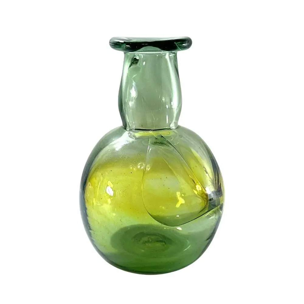 Vintage 1980 Williams Signed Hand Blown Art Glass Vase Green Yellow 6”